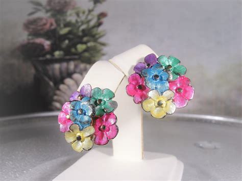 aesthetic clip on earrings.